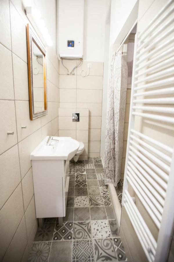 N40 By Small Home Budapest Extérieur photo