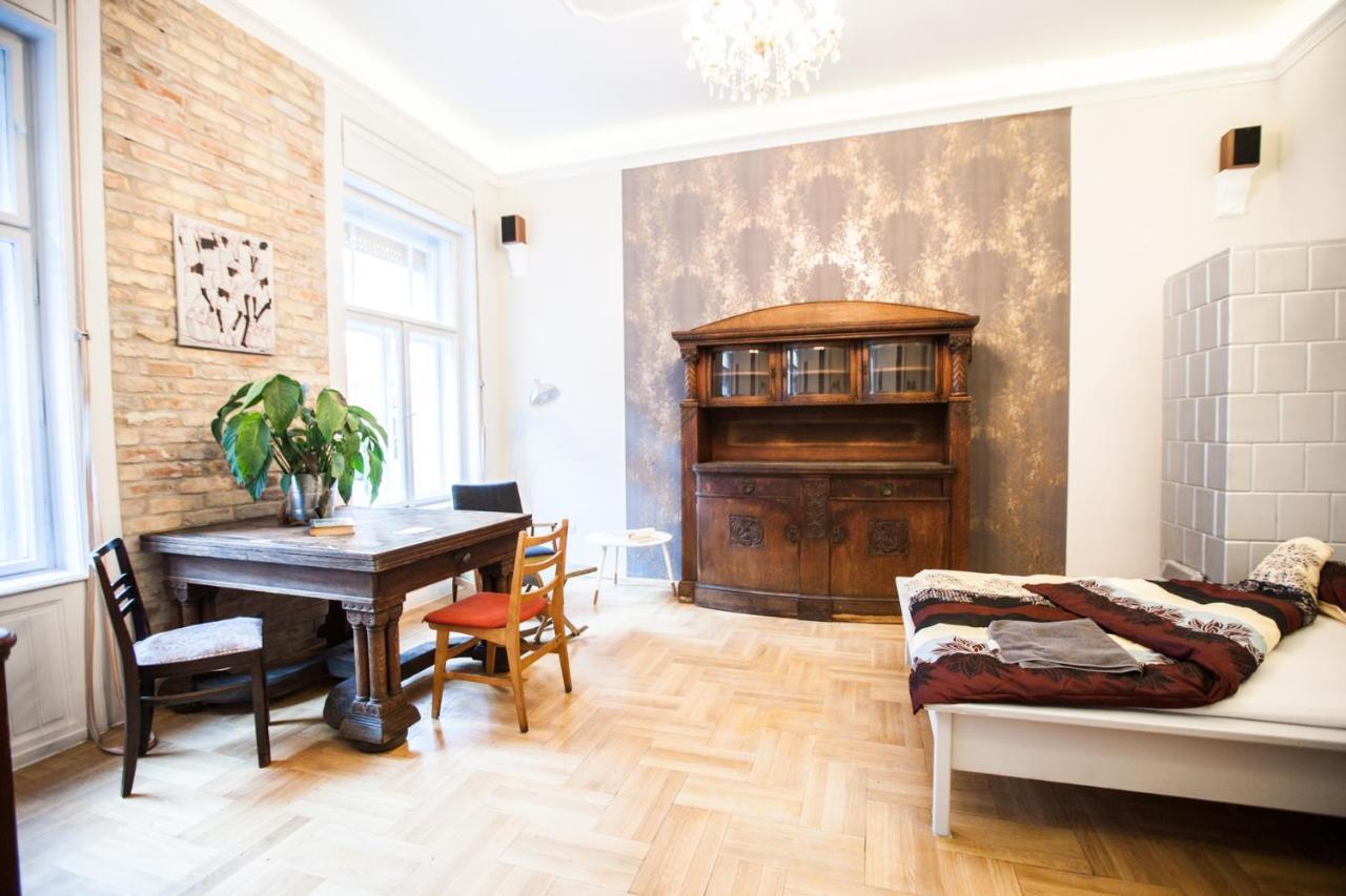 N40 By Small Home Budapest Extérieur photo