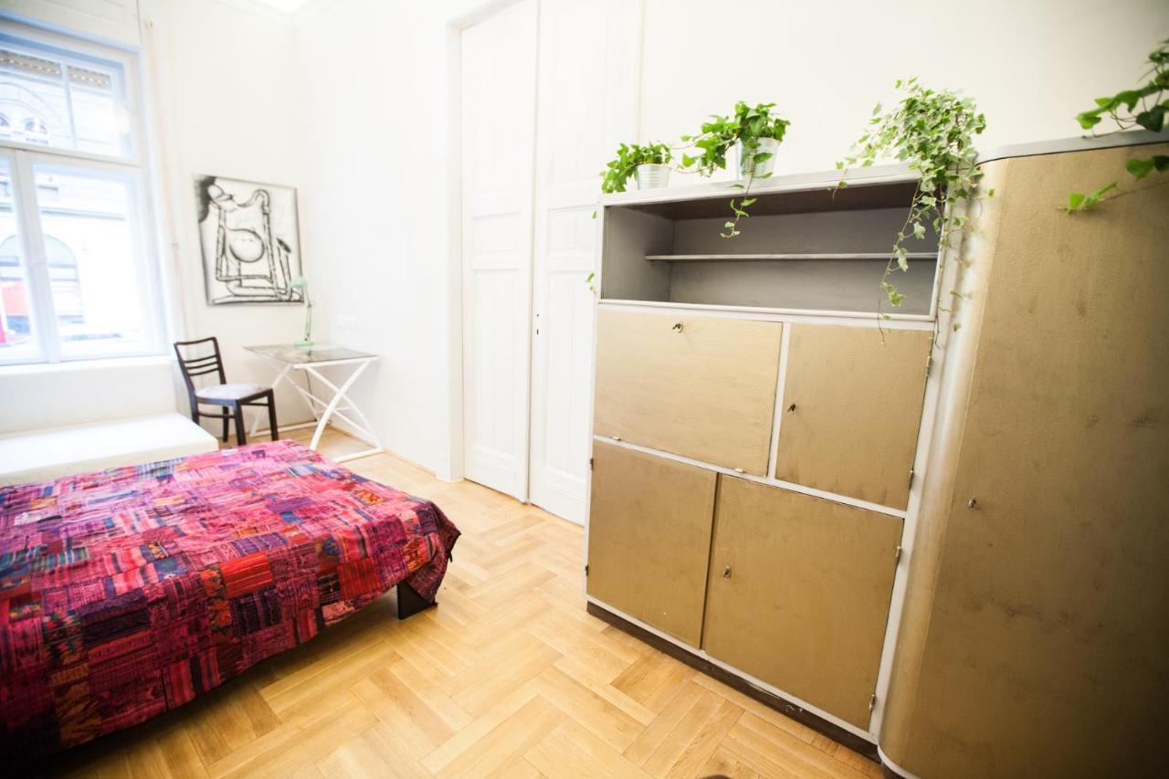 N40 By Small Home Budapest Extérieur photo