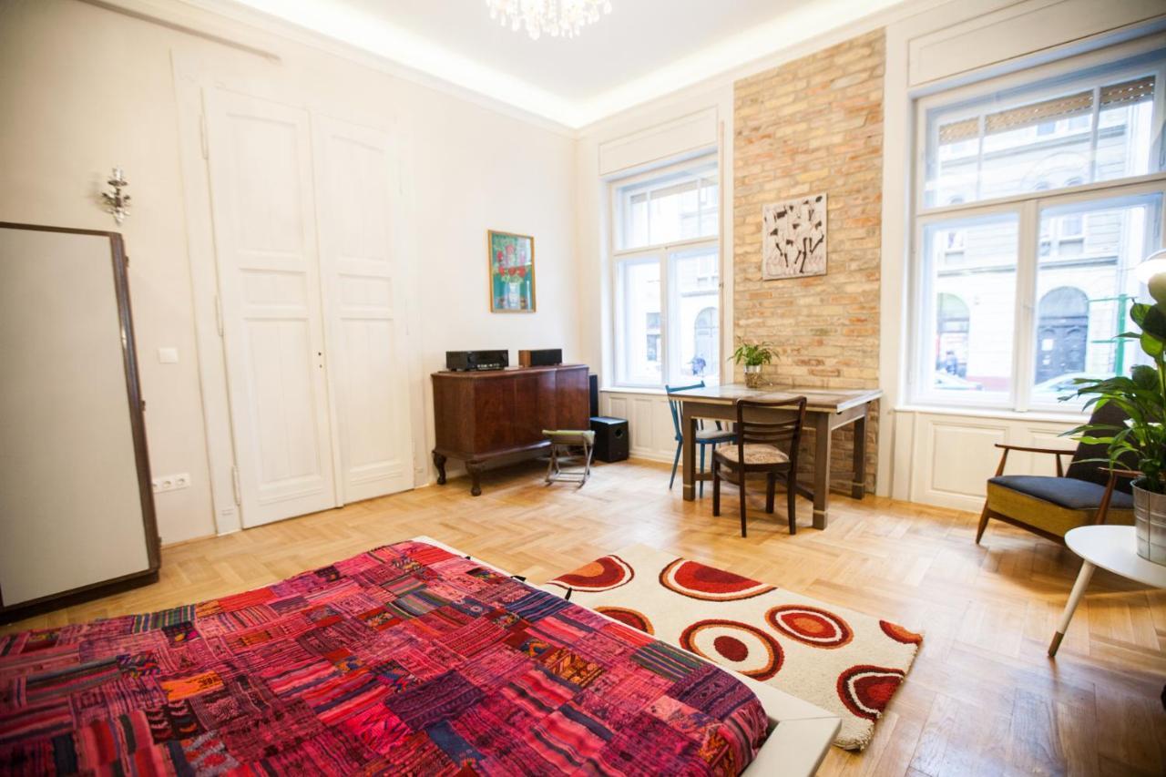 N40 By Small Home Budapest Extérieur photo