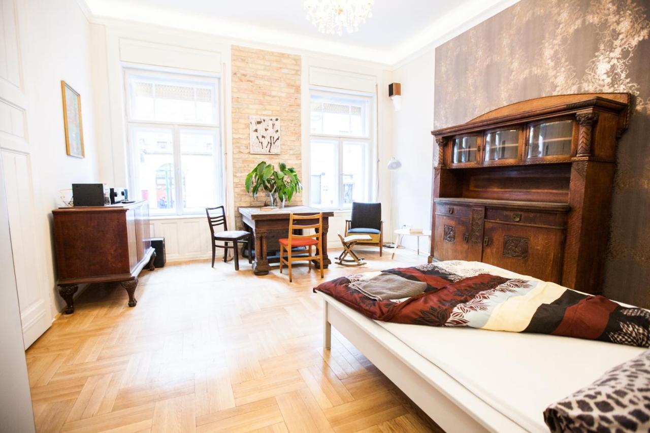 N40 By Small Home Budapest Extérieur photo